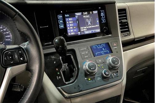 2015 Toyota Sienna XLE Premium