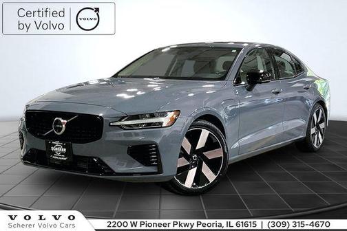 Thunder Grey Metallic 2024 Volvo S60 Recharge Plug-In Hybrid T8 Ultimate Dark Theme