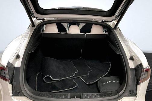 2020 Tesla Model S Performance