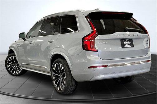 2026 Volvo XC90 B6 Plus 7-Seater