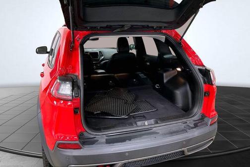 Firecracker Red Clearcoat 2019 Jeep Cherokee Trailhawk