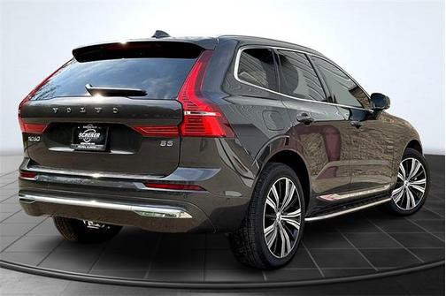 2022 Volvo XC60 B5 Inscription