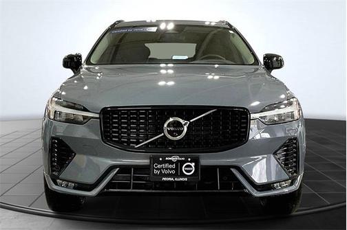 2023 Volvo XC60 B5 Plus Dark Theme