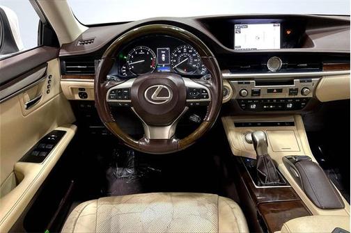2016 Lexus ES 350 Base