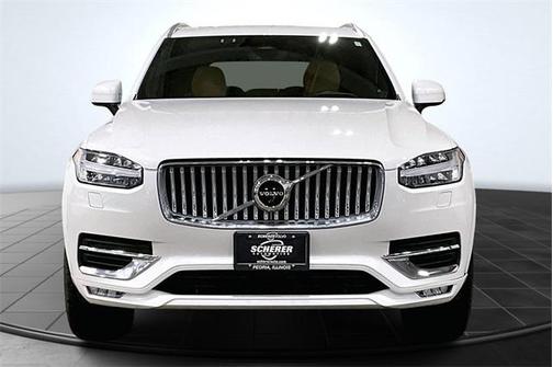 2023 Volvo XC90 B6 Ultimate 7-Seater