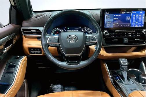 2021 Toyota Highlander Hybrid Platinum