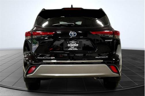 2021 Toyota Highlander Hybrid Platinum