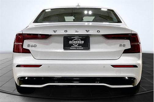 2023 Volvo S60 B5 Core Dark Theme