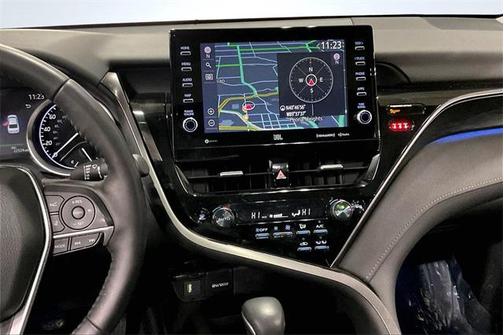 2022 Toyota Camry Hybrid XLE