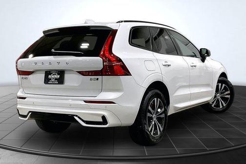 2025 Volvo XC60 B5 Core
