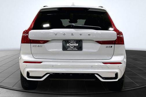 2025 Volvo XC60 B5 Core
