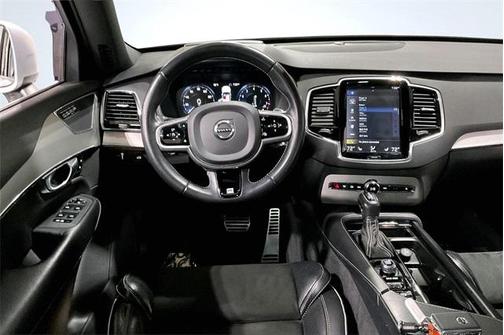 2018 Volvo XC90 T5 R-Design