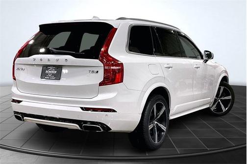 2018 Volvo XC90 T5 R-Design