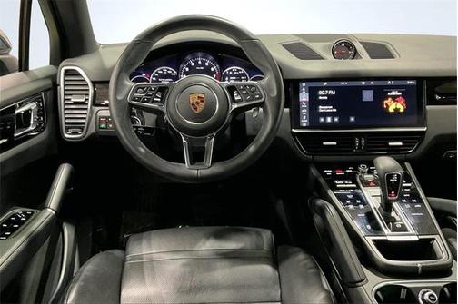 2020 Porsche Cayenne Base