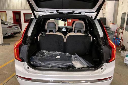 2026 Volvo XC90 Plus, B5 AWD Gas (mild hybrid), Gasoline, Bright, 6 Seats