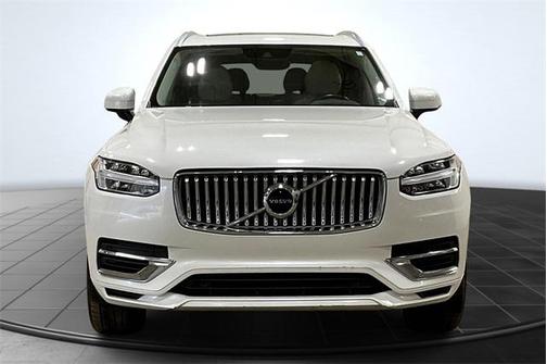 2022 Volvo XC90 Recharge Plug-In Hybrid T8 Inscription Expression 6 Passenger