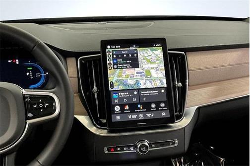 2025 Volvo XC90 Plug-In Hybrid T8 Plus 7-Seater