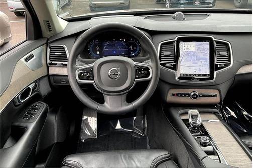 2023 Volvo XC90 B6 Ultimate 7-Seater