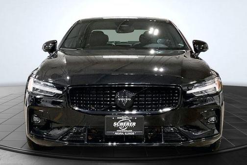 2025 Volvo S60 B5 Ultra Black Edition