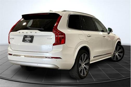 2022 Volvo XC90 T6 Inscription