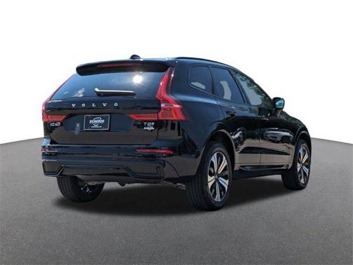 2025 Volvo XC60 Plug-In Hybrid Core