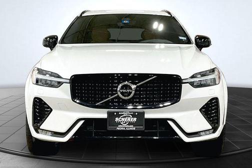 Crystal White Metallic 2023 Volvo XC60 B5 Ultimate Dark Theme