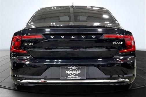 2023 Volvo S90 B6 Plus