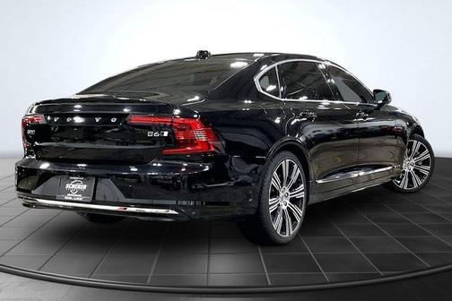 2023 Volvo S90 B6 Plus