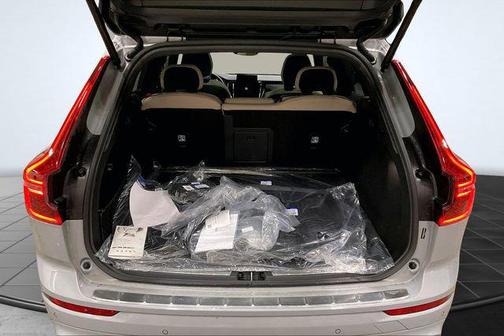 Vapour Grey Metallic 2026 Volvo XC60 Plug-In Hybrid Plus, T8 AWD Electric/Gasoline, Dark