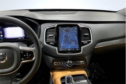 2024 Volvo XC90 Recharge Plug-In Hybrid T8 Ultimate Bright Theme 7-Seater