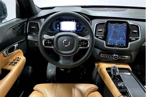 2024 Volvo XC90 Recharge Plug-In Hybrid T8 Ultimate Bright Theme 7-Seater
