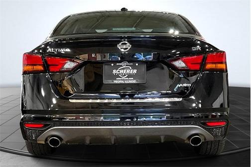 2021 Nissan Altima SR Intelligent AWD