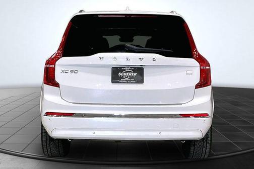 Crystal White Metallic 2024 Volvo XC90 Recharge Plug-In Hybrid T8 Ultimate Bright Theme 7-Seater