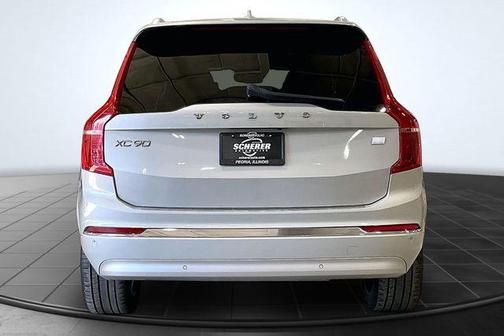 2022 Volvo XC90 Recharge Plug-In Hybrid T8 Inscription 7 Passenger