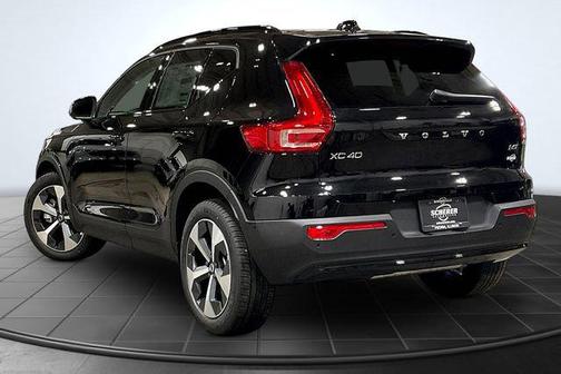 2026 Volvo XC40 Plus, B5 AWD Gas (mild hybrid), Dark