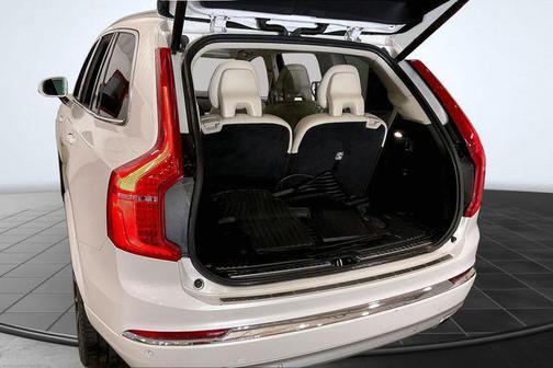 Crystal White Metallic 2021 Volvo XC90 Recharge Plug-In Hybrid T8 Inscription Expression 6 Passenger