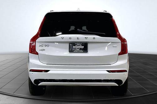 2023 Volvo XC90 Recharge Plug-In Hybrid T8 Plus Dark Theme 7-Seater