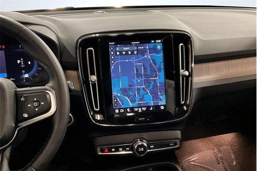 2023 Volvo XC40 B5 Core