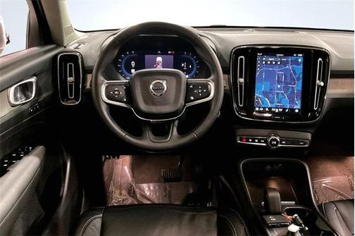 2023 Volvo XC40 B5 Core