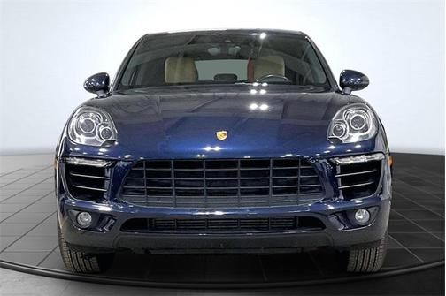 2017 Porsche Macan Base