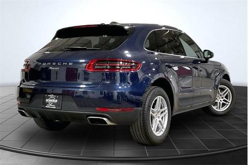 2017 Porsche Macan Base