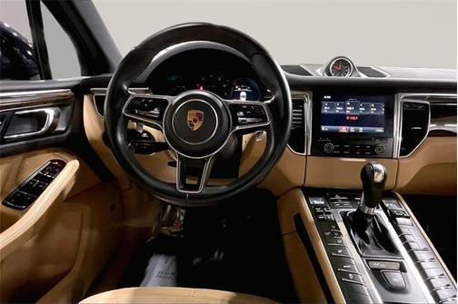 2017 Porsche Macan Base