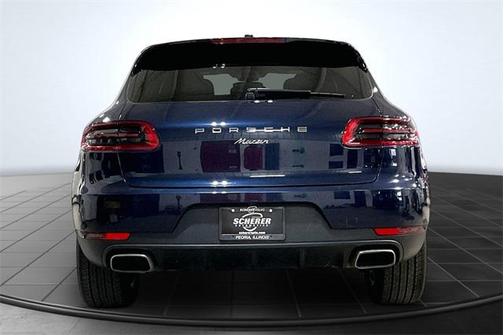 2017 Porsche Macan Base