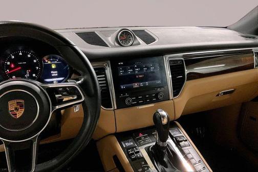 2017 Porsche Macan Base