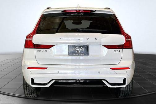 2025 Volvo XC60 B5 Plus