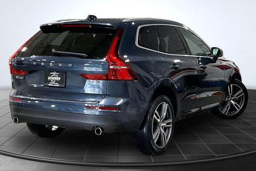 Denim Blue Metallic 2021 Volvo XC60 T5 Momentum