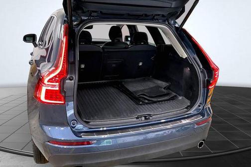 Denim Blue Metallic 2021 Volvo XC60 T5 Momentum