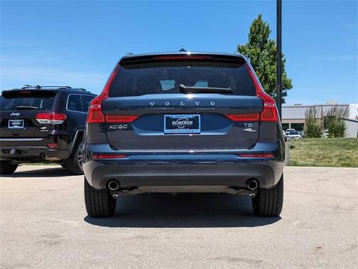 Denim Blue Metallic 2021 Volvo XC60 T5 Momentum