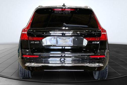 Onyx Black Metallic 2023 Volvo XC60 B5 Ultimate Bright Theme