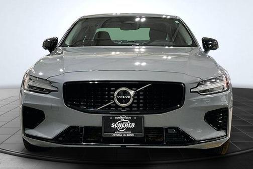 Vapour Grey Metallic 2024 Volvo S60 Recharge Plug-In Hybrid T8 Plus Dark Theme